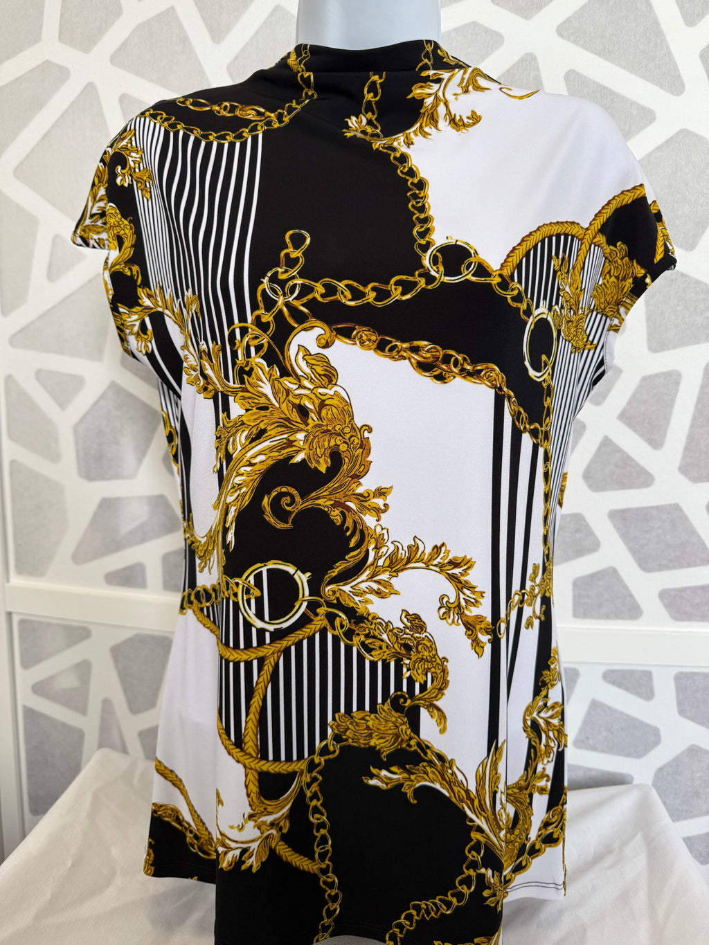 Frank Lyman - Baroque Cap Sleeve Top