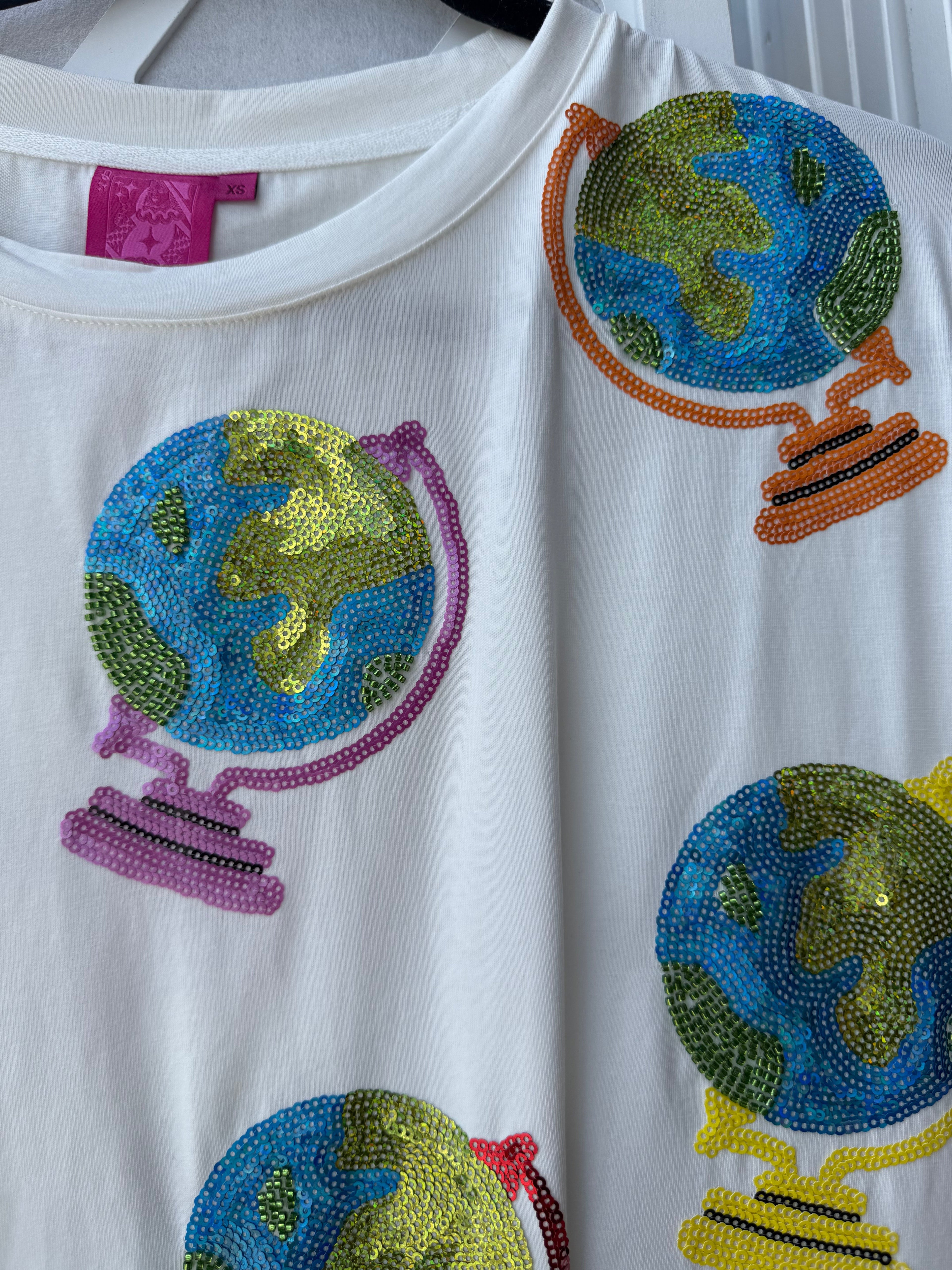 Queen of Sparkles - Globes Tee