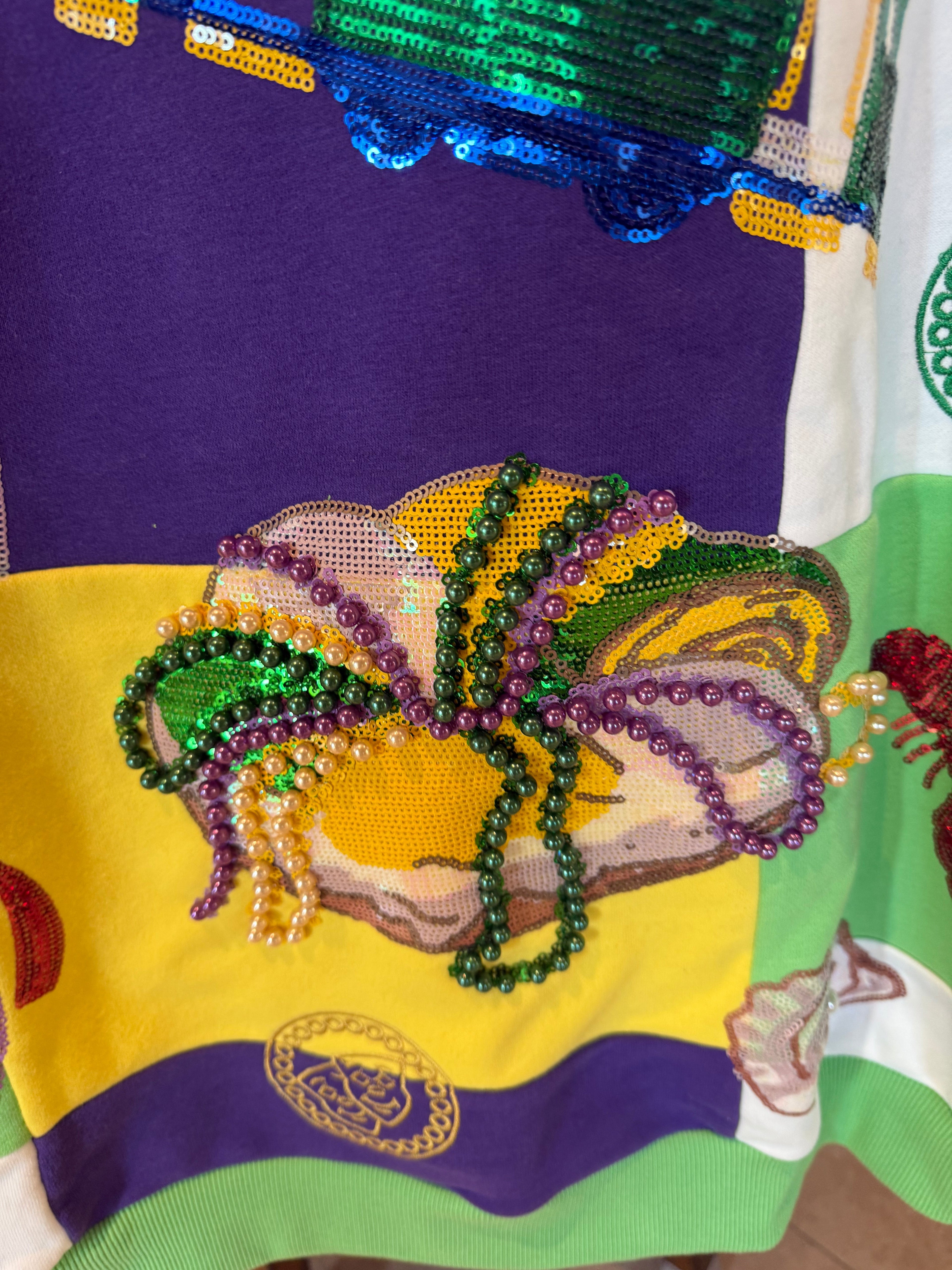 Queen of Sparkles-Mardi Gras Icon Color Block Sweatshirt