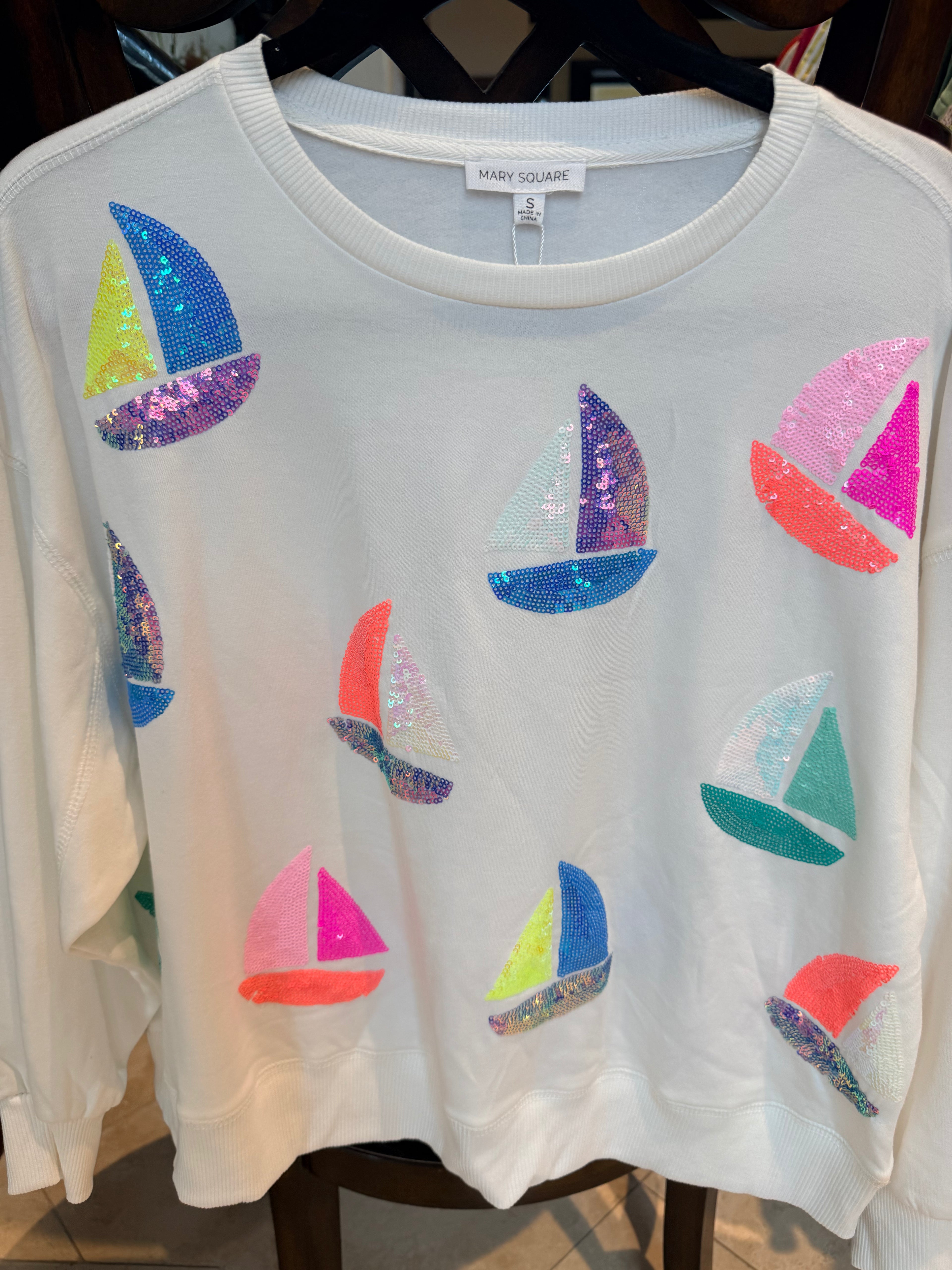 Mary Square White Sailboat Top