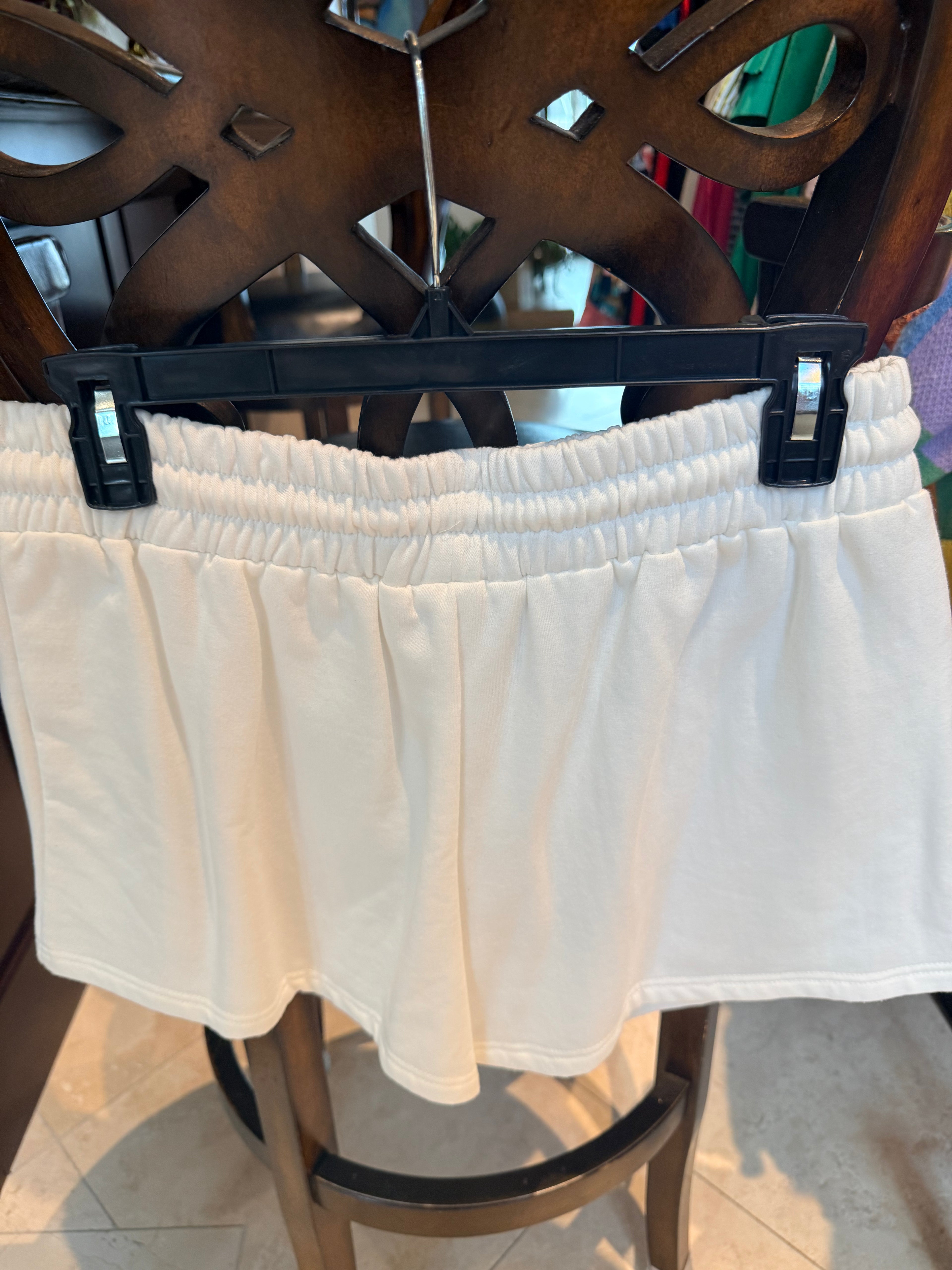 Mary Square White Sailboat Shorts