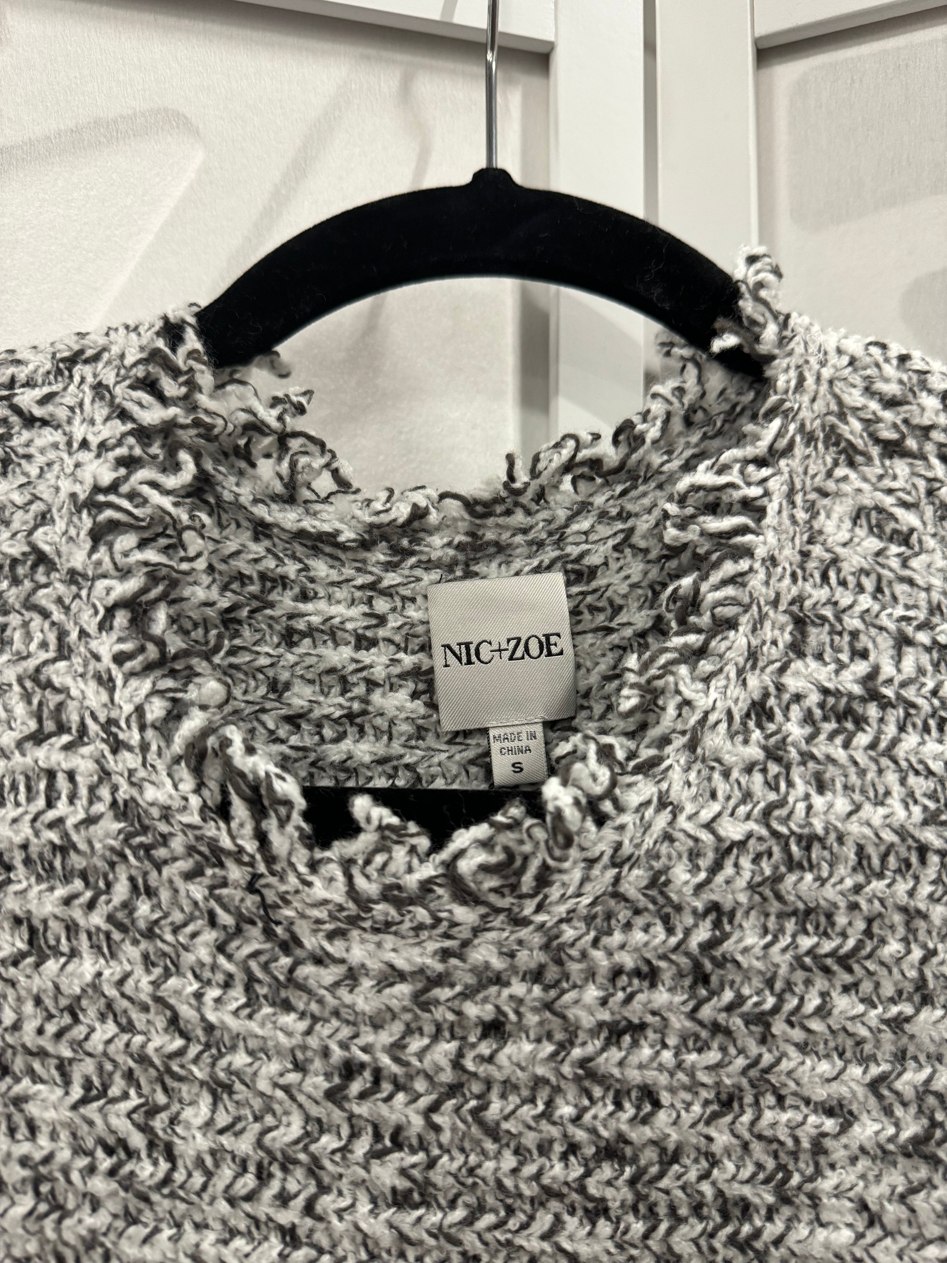 Nic + Zoe White & Black Rough Hem Sweater