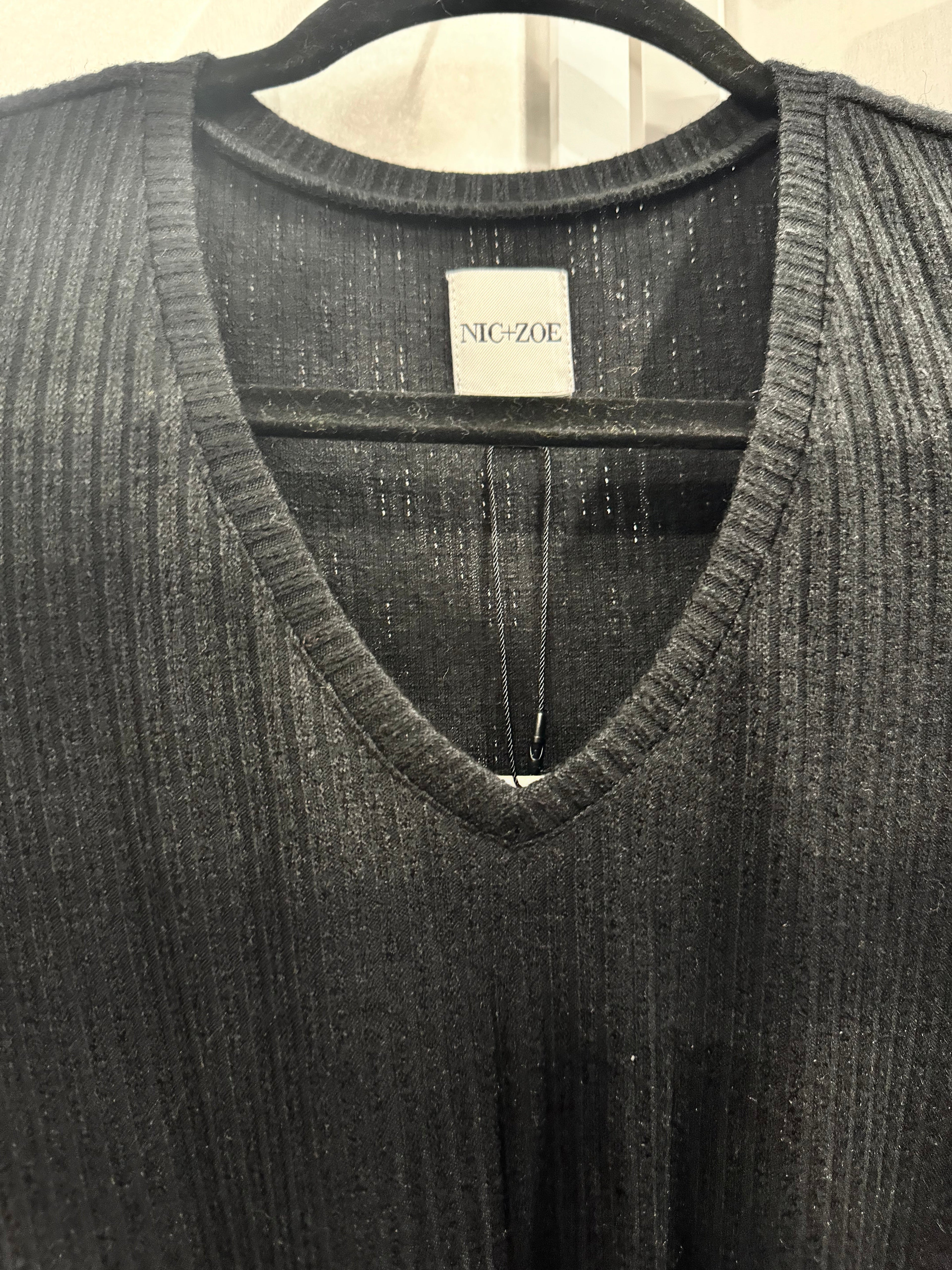 Nic + Zoe Black Ribbed Knit Top