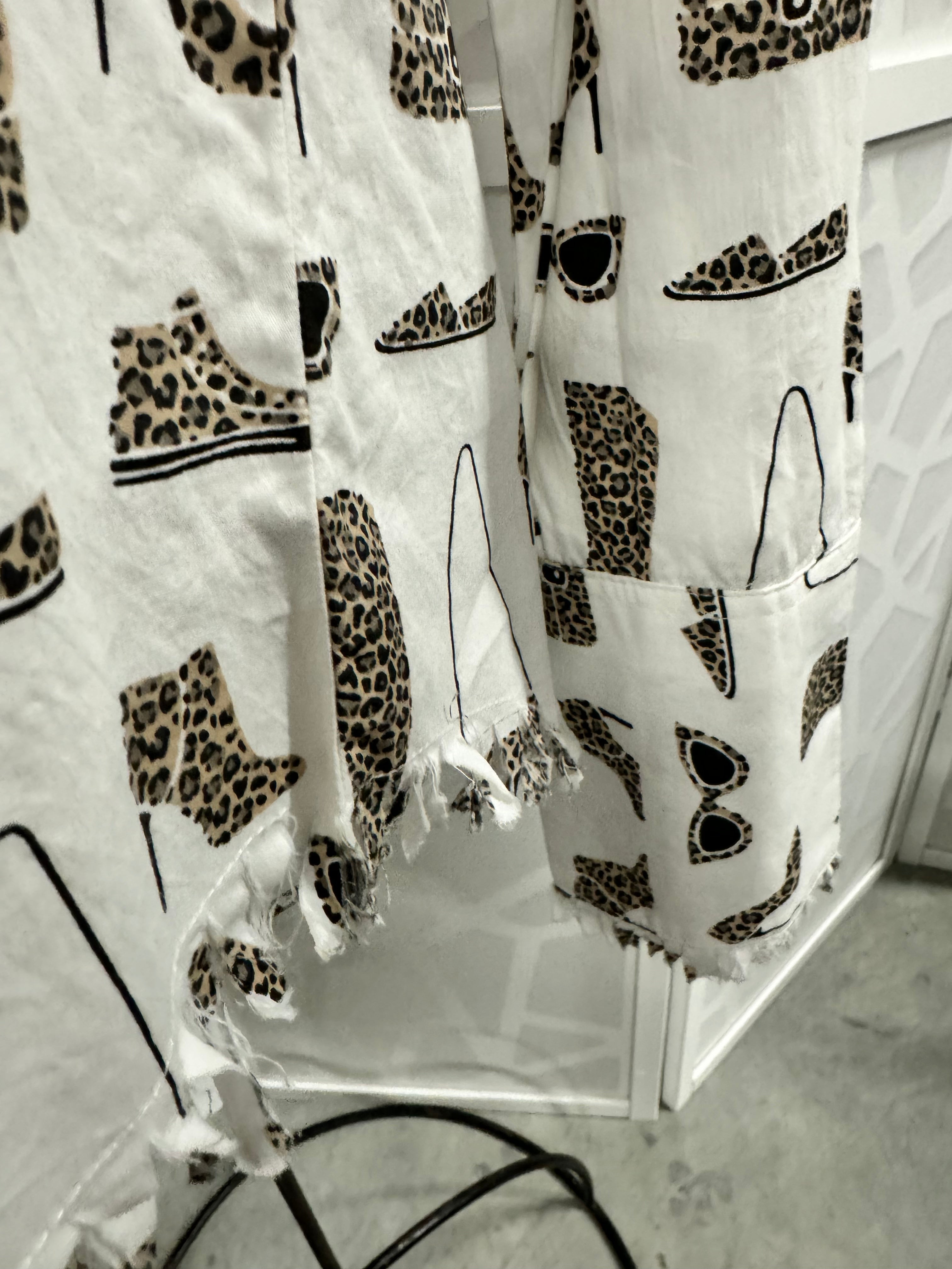 Tizzie - Fashionista Long Sleeve Button Up Top